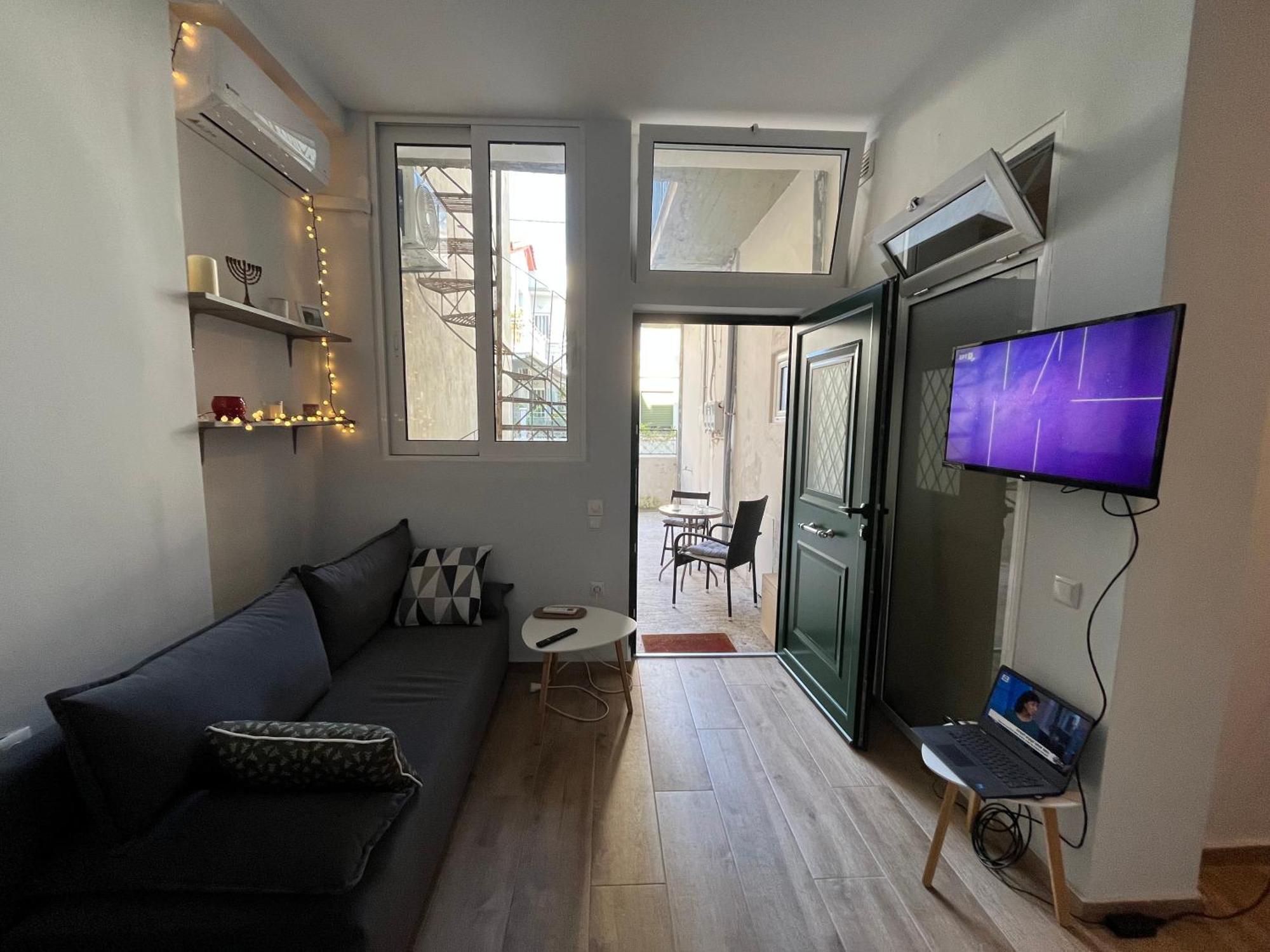 Noa - Designed Garden Studio In The City Center กาลามาตา ภายนอก รูปภาพ