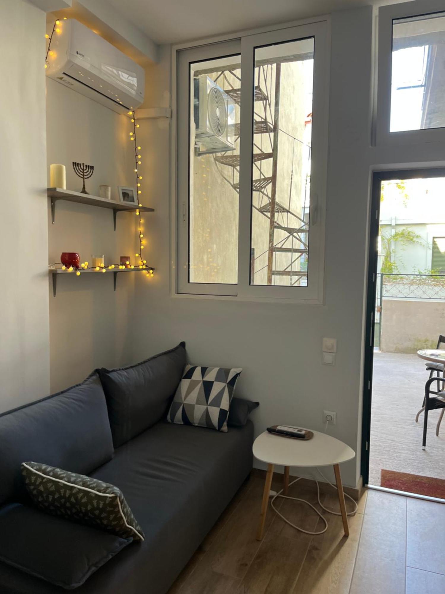 Noa - Designed Garden Studio In The City Center กาลามาตา ภายนอก รูปภาพ