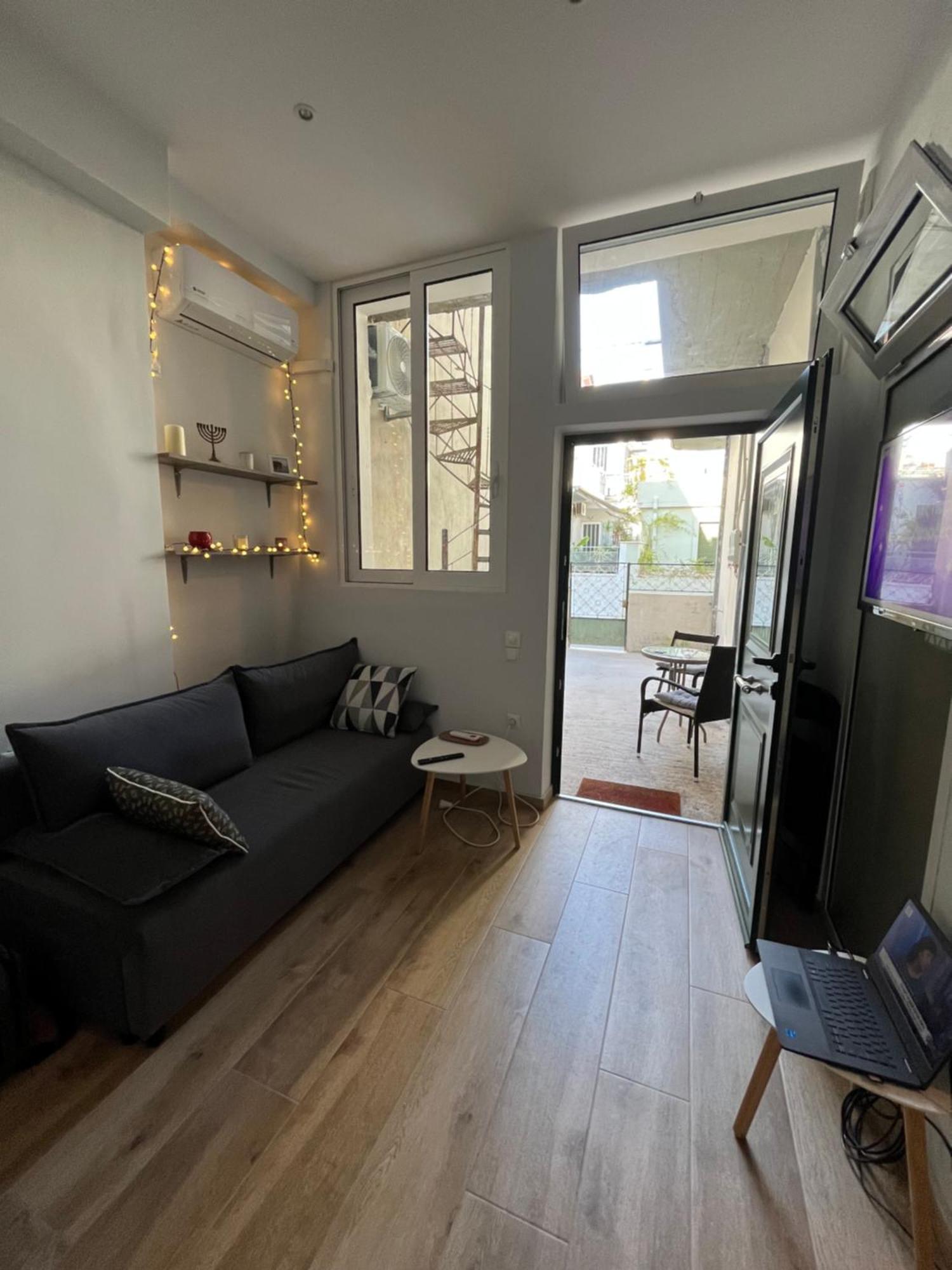 Noa - Designed Garden Studio In The City Center กาลามาตา ภายนอก รูปภาพ