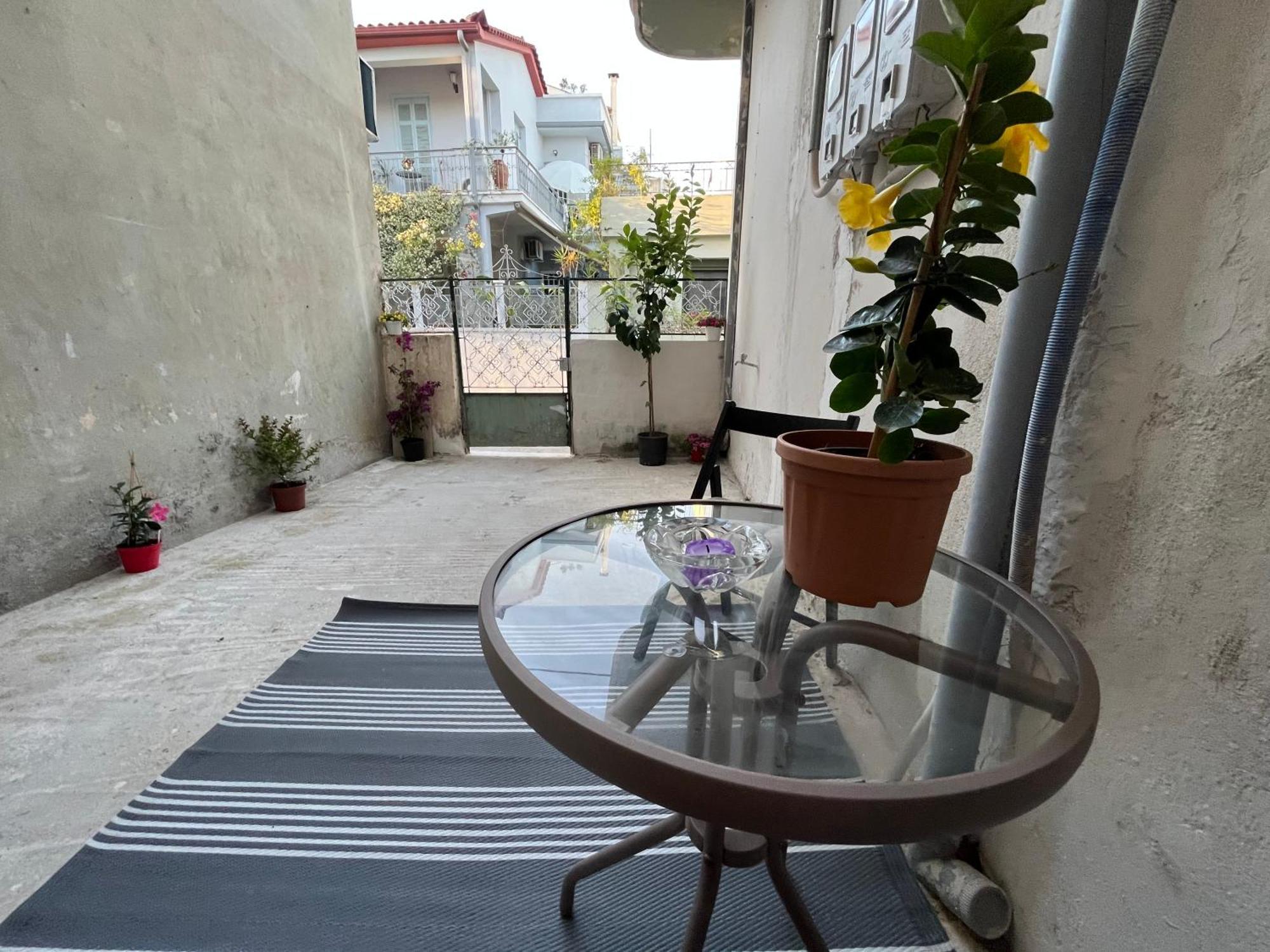 Noa - Designed Garden Studio In The City Center กาลามาตา ภายนอก รูปภาพ