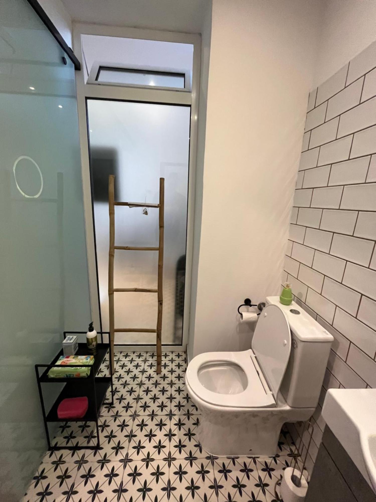 Noa - Designed Garden Studio In The City Center กาลามาตา ภายนอก รูปภาพ